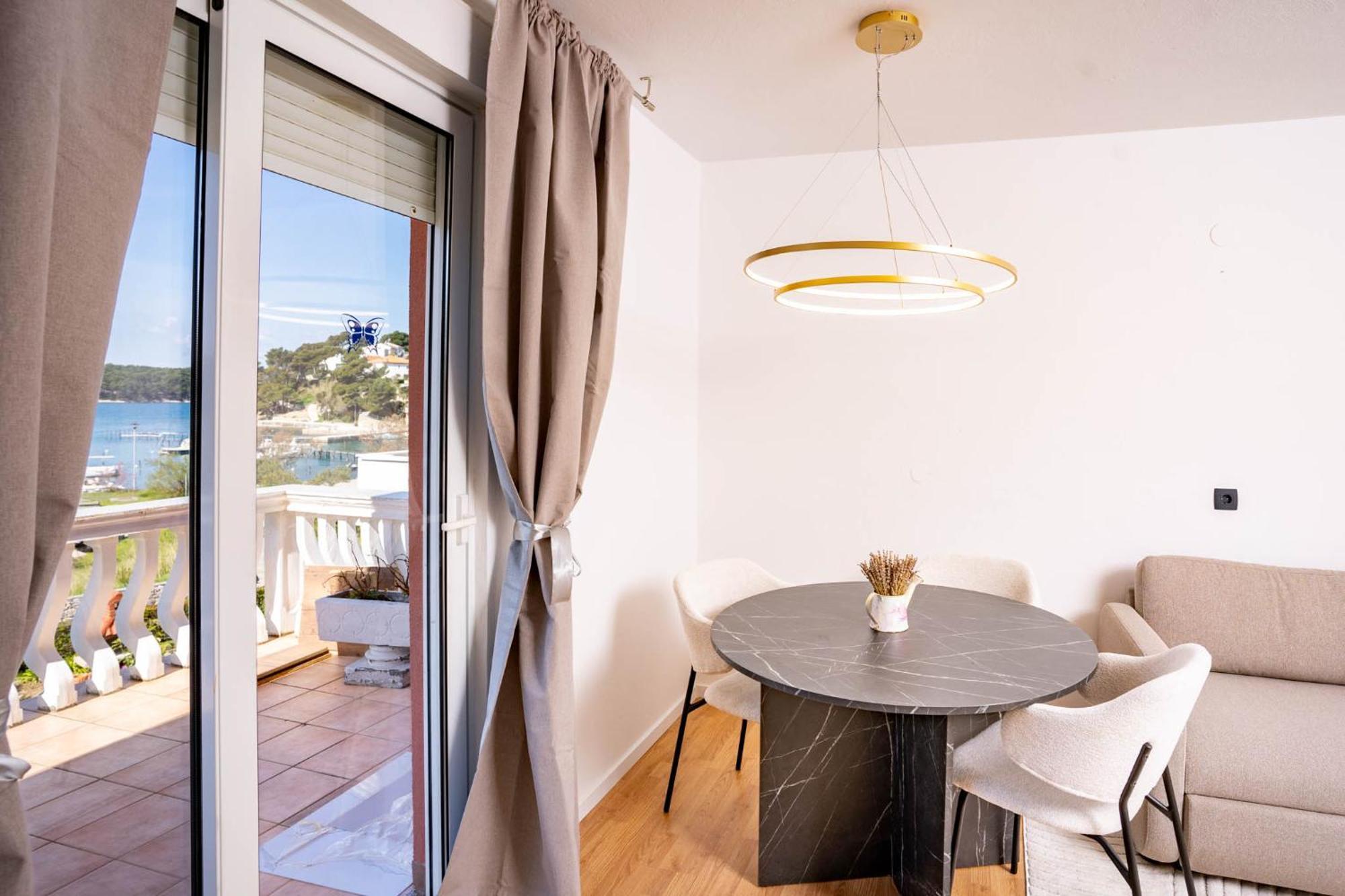 Guesthouse Mira Rab Town Phòng bức ảnh